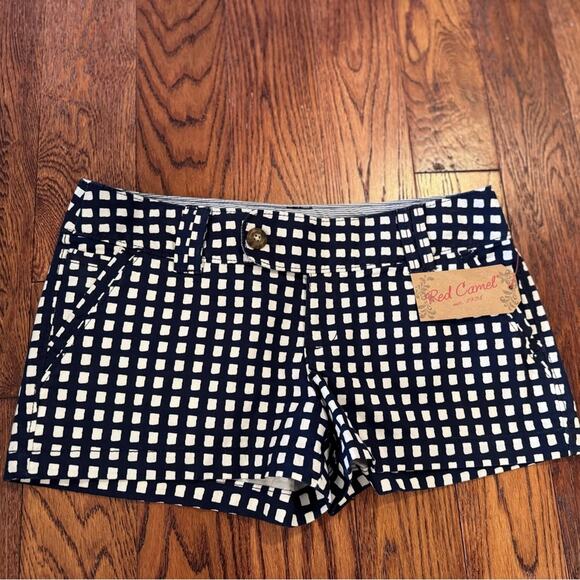 NWT New Red Camel Juniors 5 Navy White Geometric Shorts Double Button Closure - Picture 1 of 11